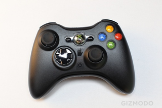 Illustration for article titled The New Xbox 360 in Person: So Glossy It Hurts